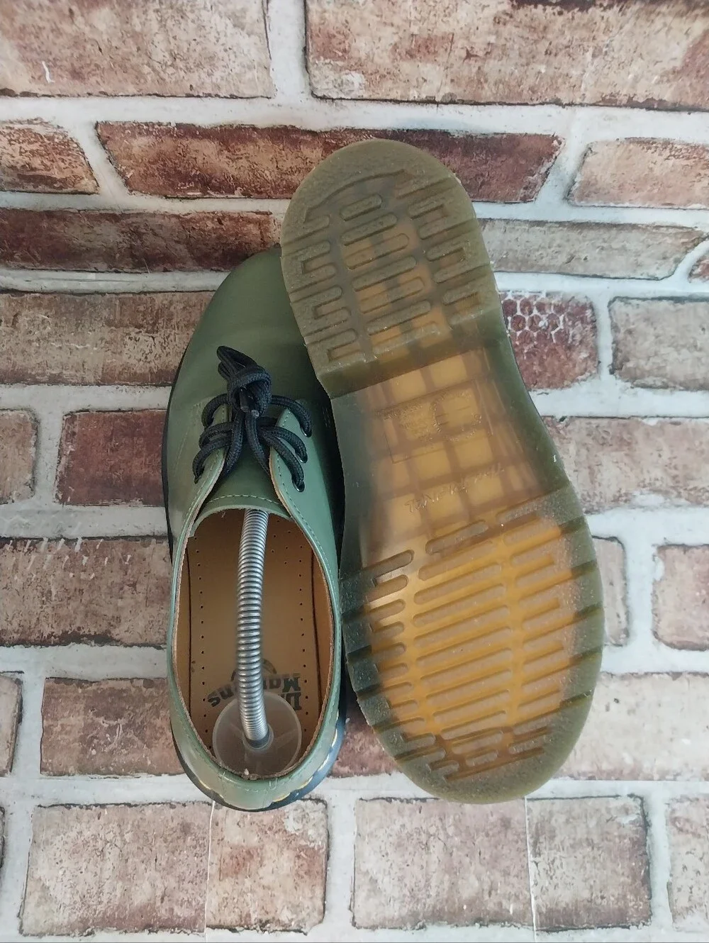 Pre-owned Dr. Martens 1461